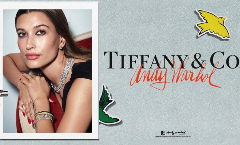 Tiffany&Co mücevher markası için Hailey Bieber