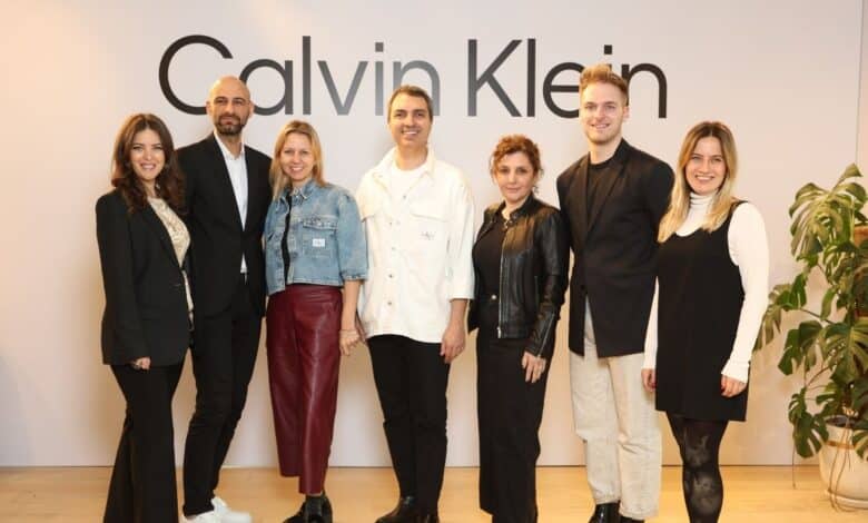 Calvin Klein İlkbahar 2023 Koleksiyonunu Tanıttı